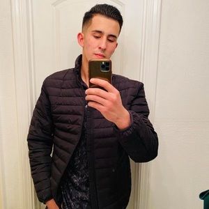 Meet your Posher, Jovanni